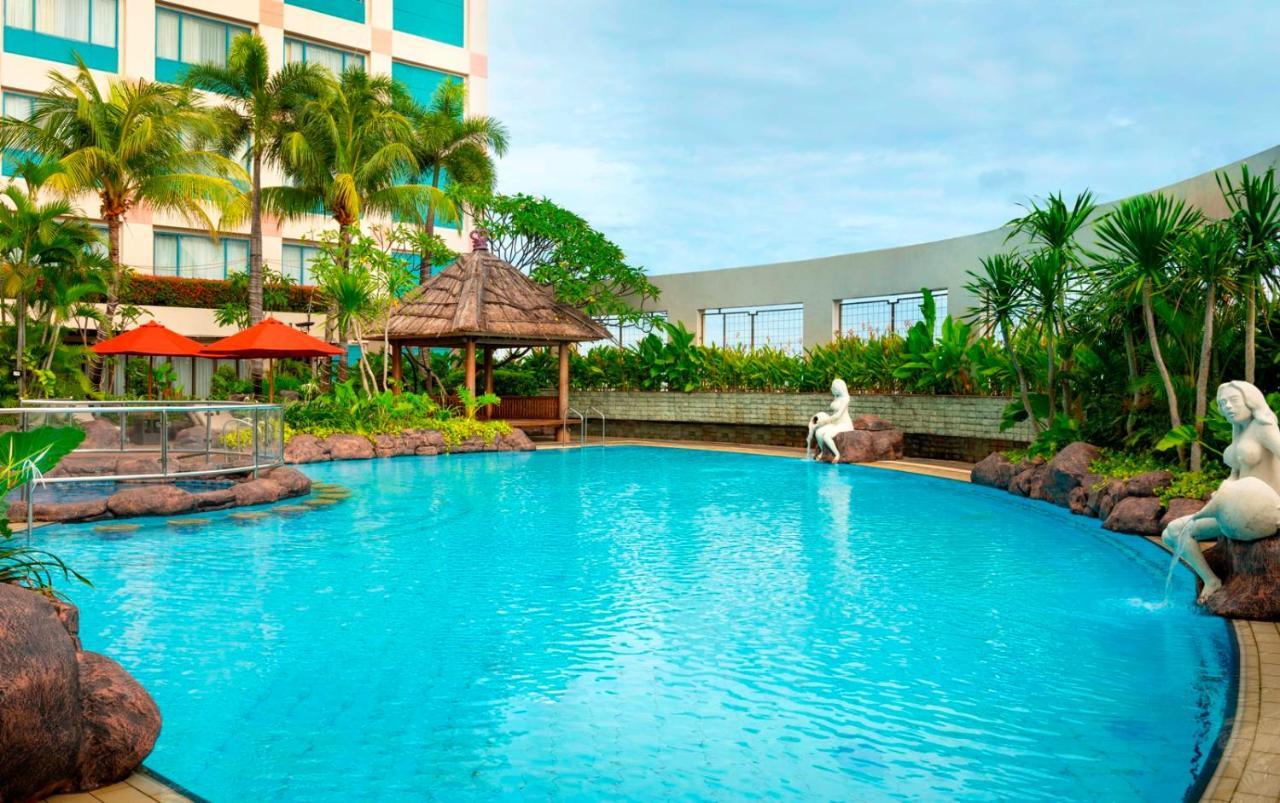 Hotel Ciputra Jakarta Managed By Swiss-Belhotel International Eksteriør billede