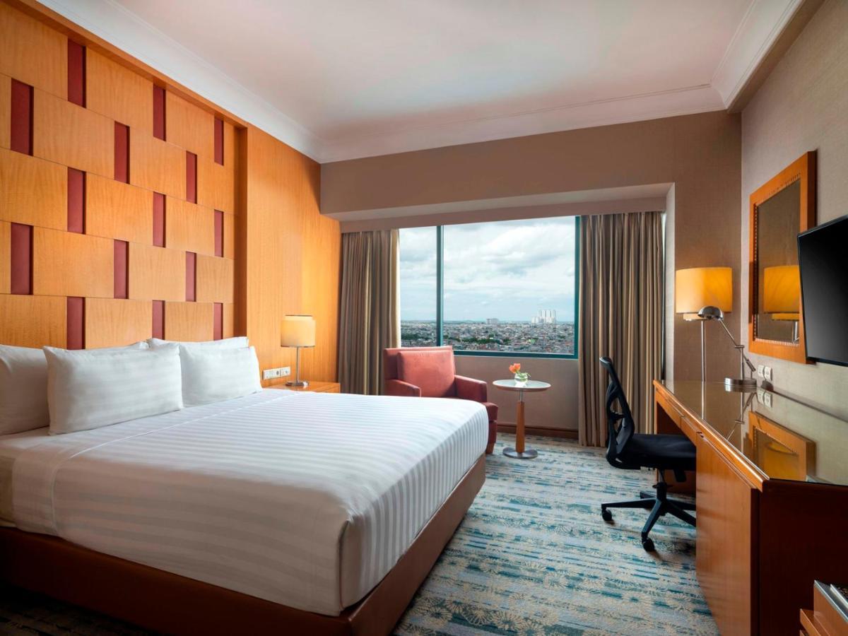 Hotel Ciputra Jakarta Managed By Swiss-Belhotel International Eksteriør billede