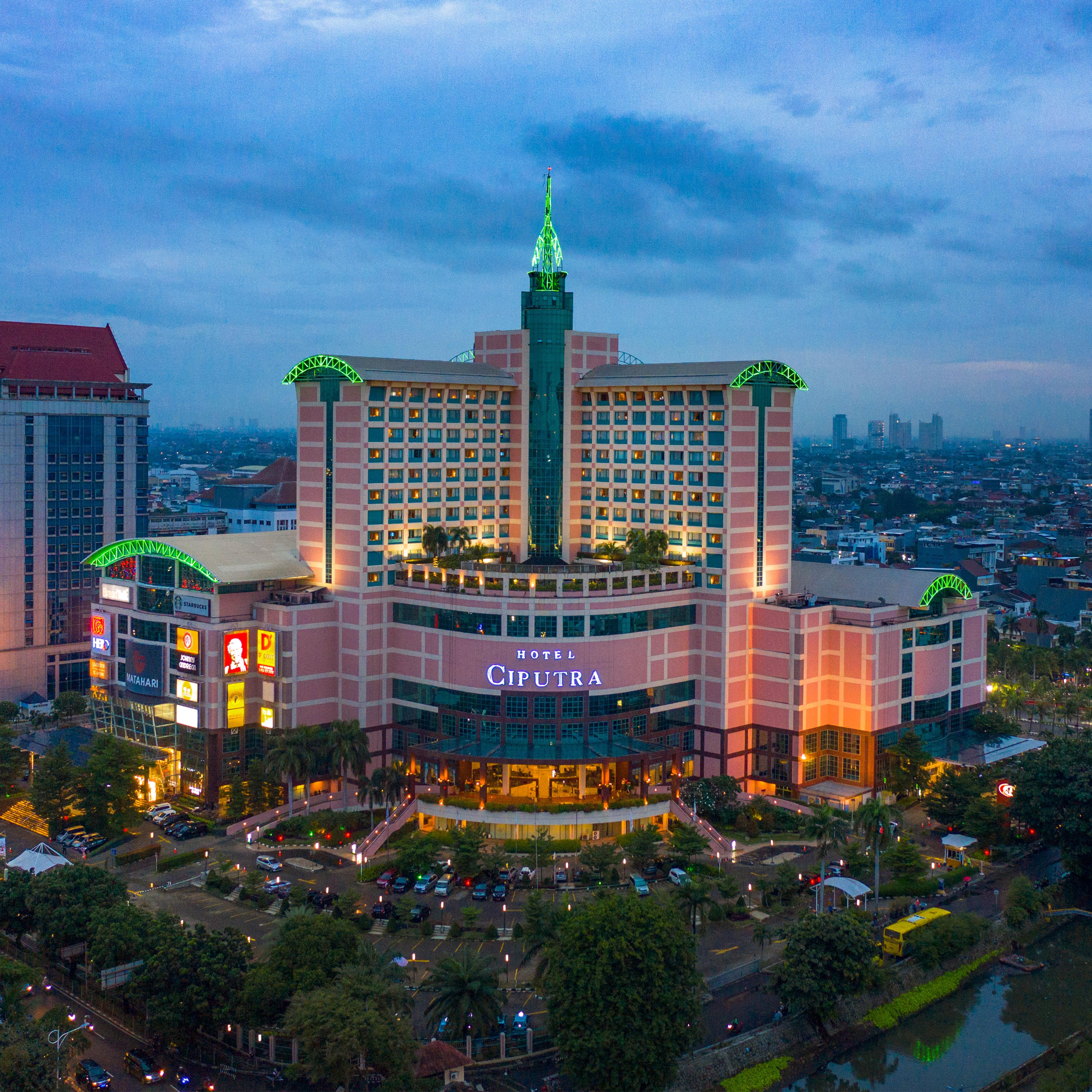Hotel Ciputra Jakarta Managed By Swiss-Belhotel International Eksteriør billede