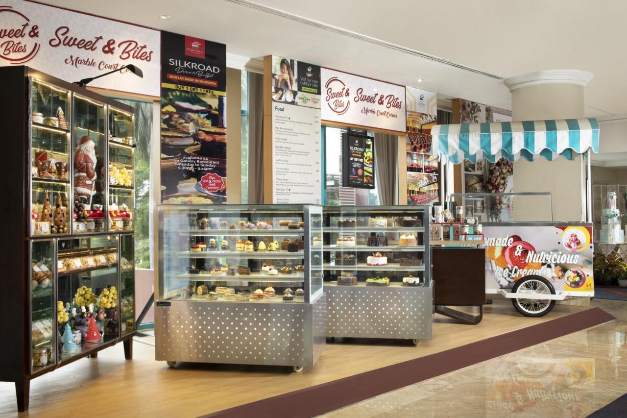 Hotel Ciputra Jakarta Managed By Swiss-Belhotel International Eksteriør billede