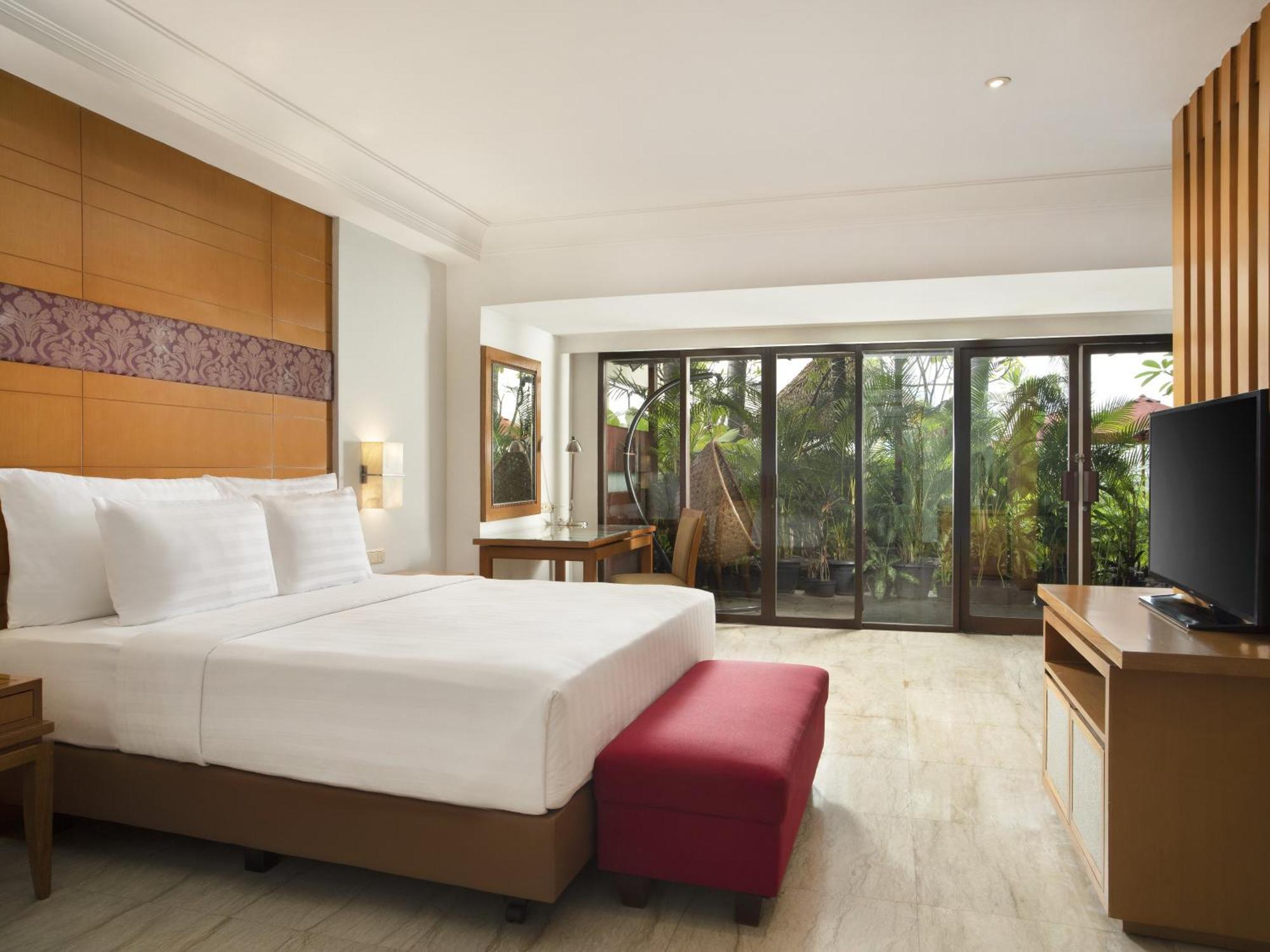 Hotel Ciputra Jakarta Managed By Swiss-Belhotel International Eksteriør billede